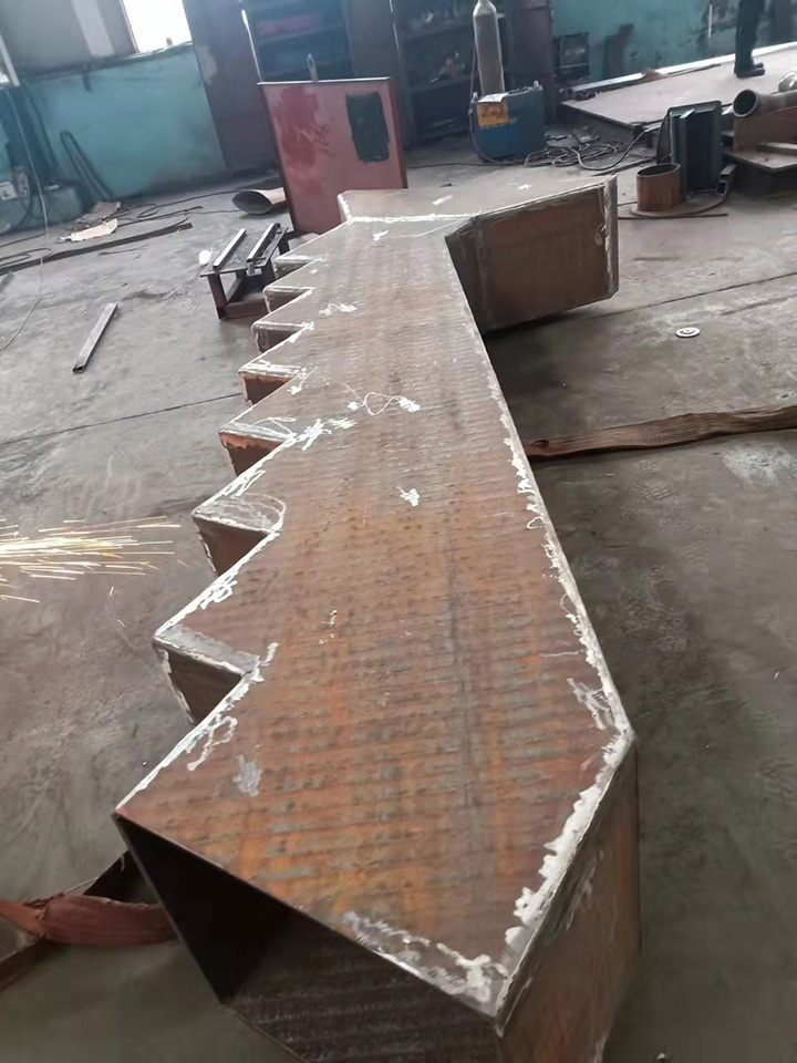 济南弘浩耐磨材料有限公司：堆焊耐磨板···